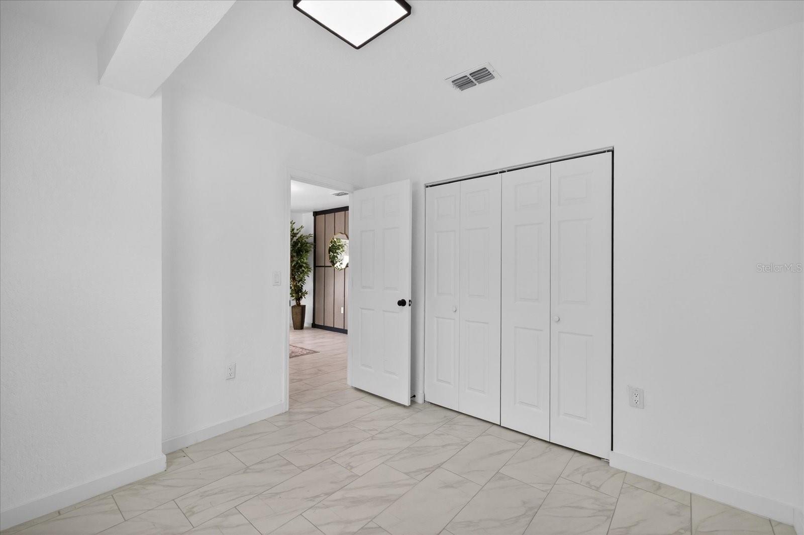 4019 MCLANE DR, TAMPA, FL — photo 9