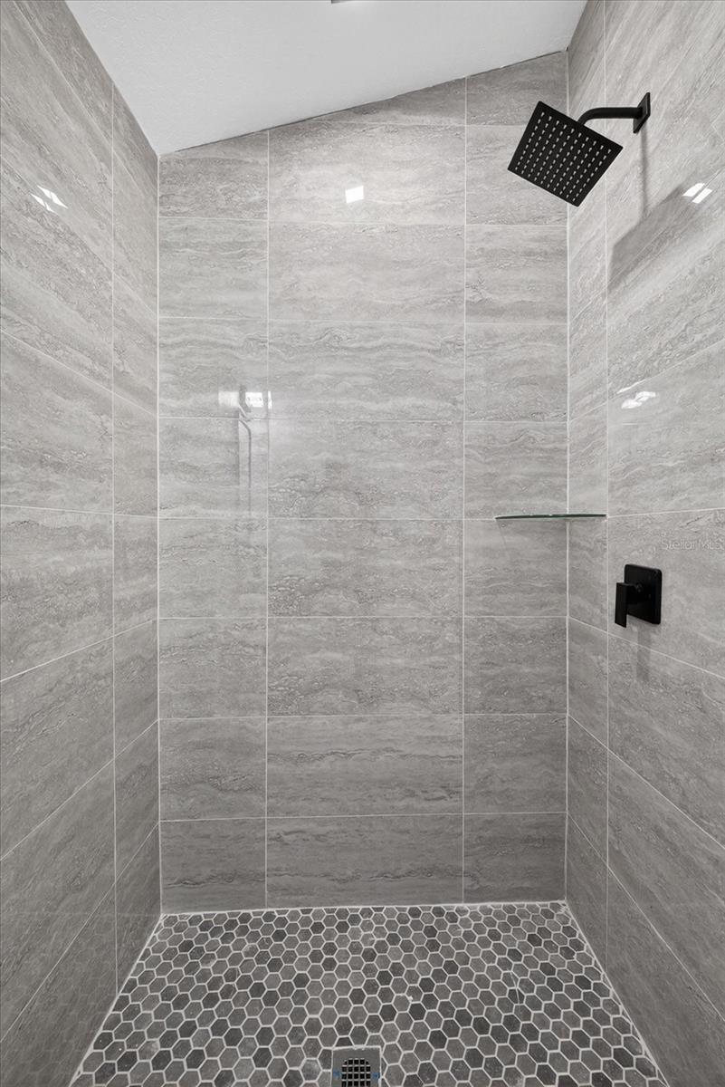 4019 MCLANE DR, TAMPA, FL — photo 36