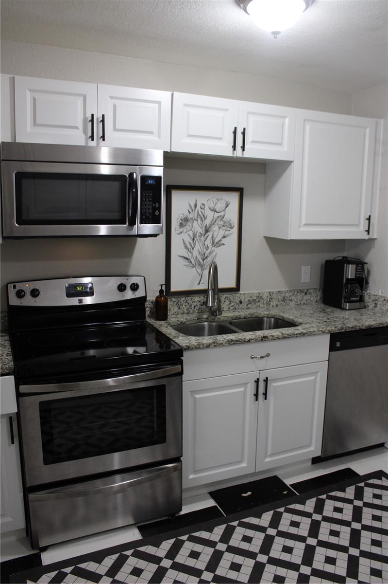 6014 CEDAR ST NE, ST PETERSBURG, FL — photo 18
