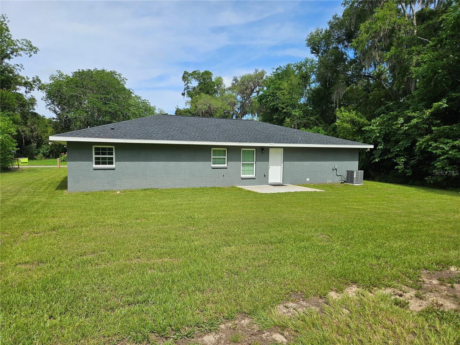 51 NE 10TH ST, WILLISTON, FL — photo 6