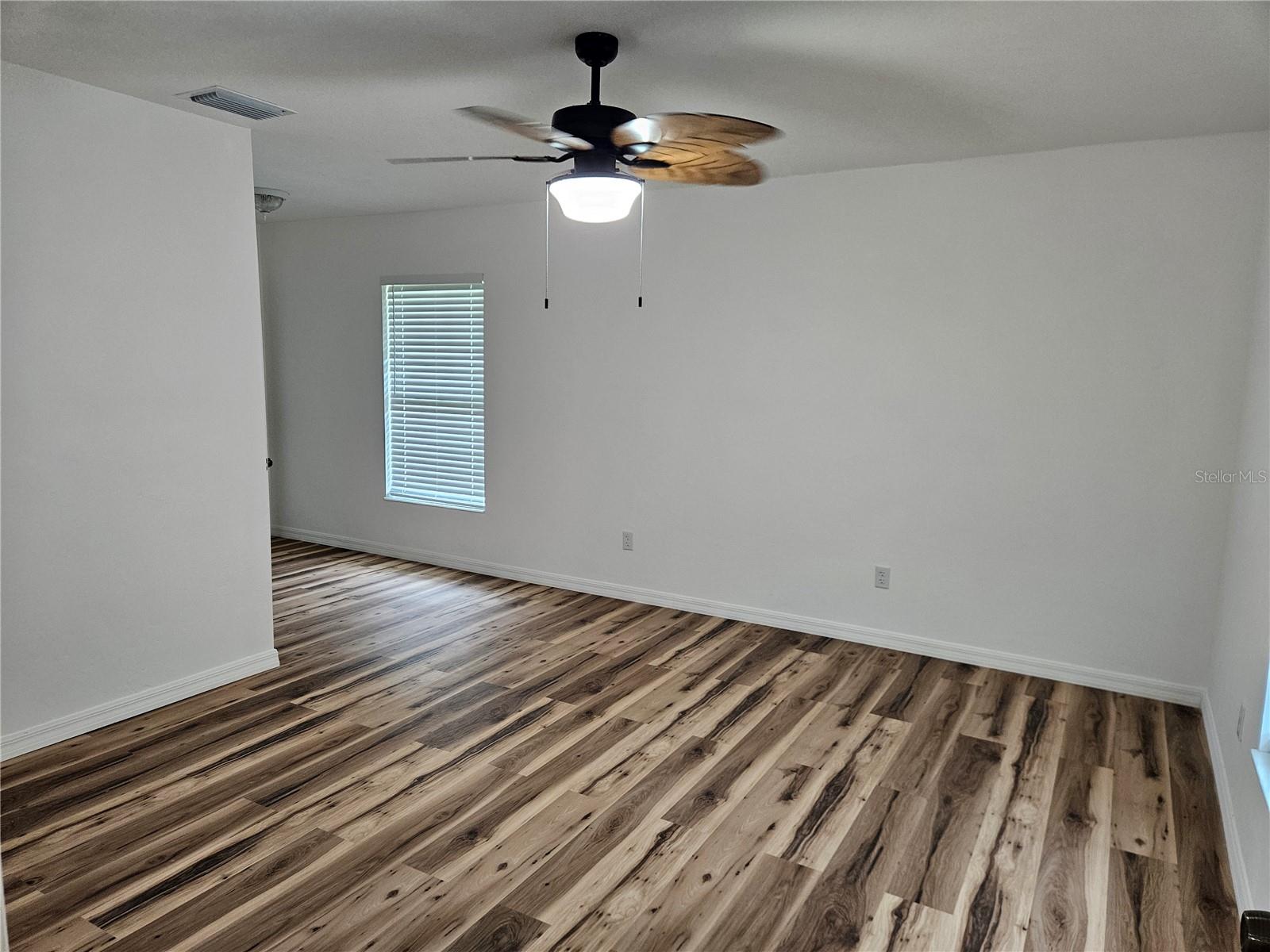 51 NE 10TH ST, WILLISTON, FL — photo 12