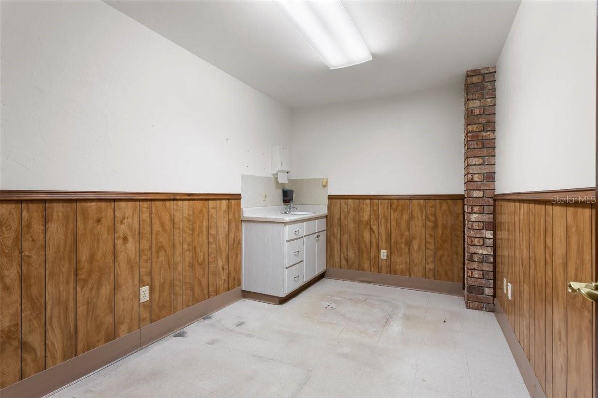 7019 NW 11TH PL, GAINESVILLE, FL — photo 9