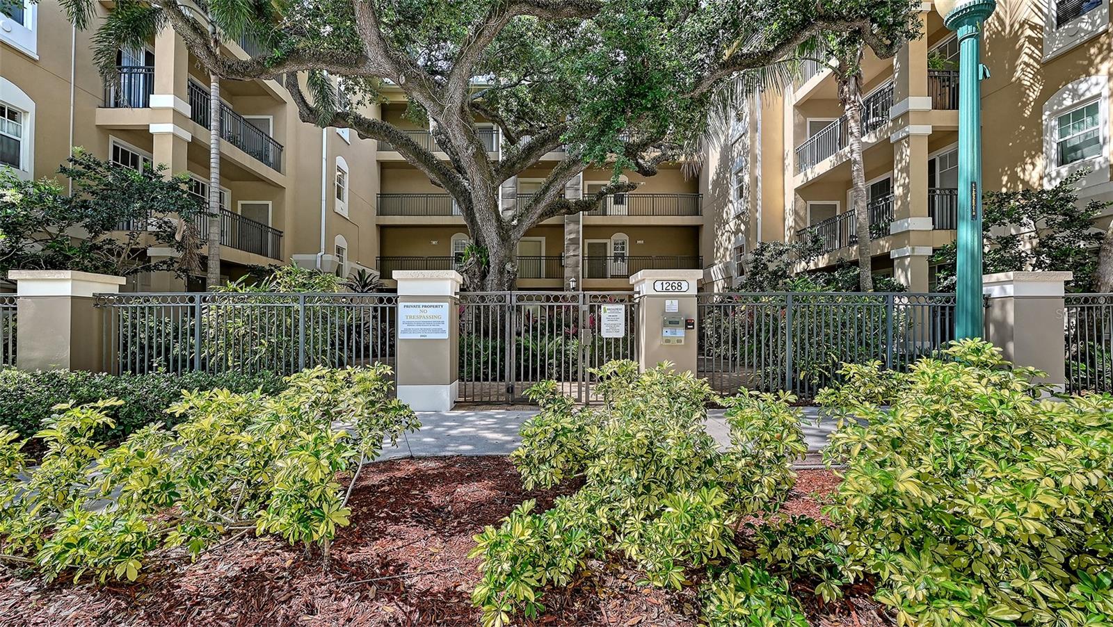 1268 11TH ST #2404, SARASOTA, FL — photo 3
