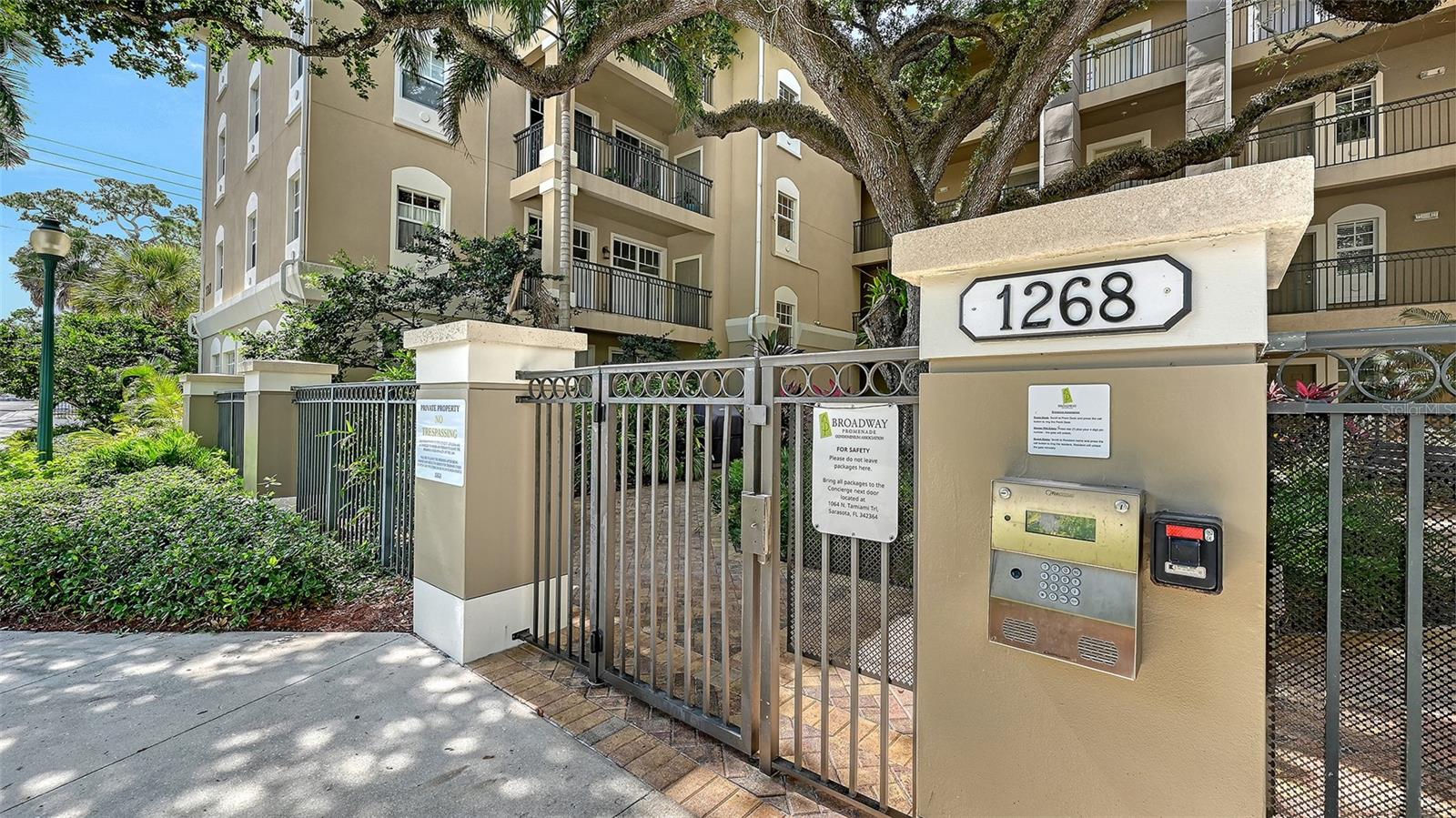 1268 11TH ST #2404, SARASOTA, FL — photo 4