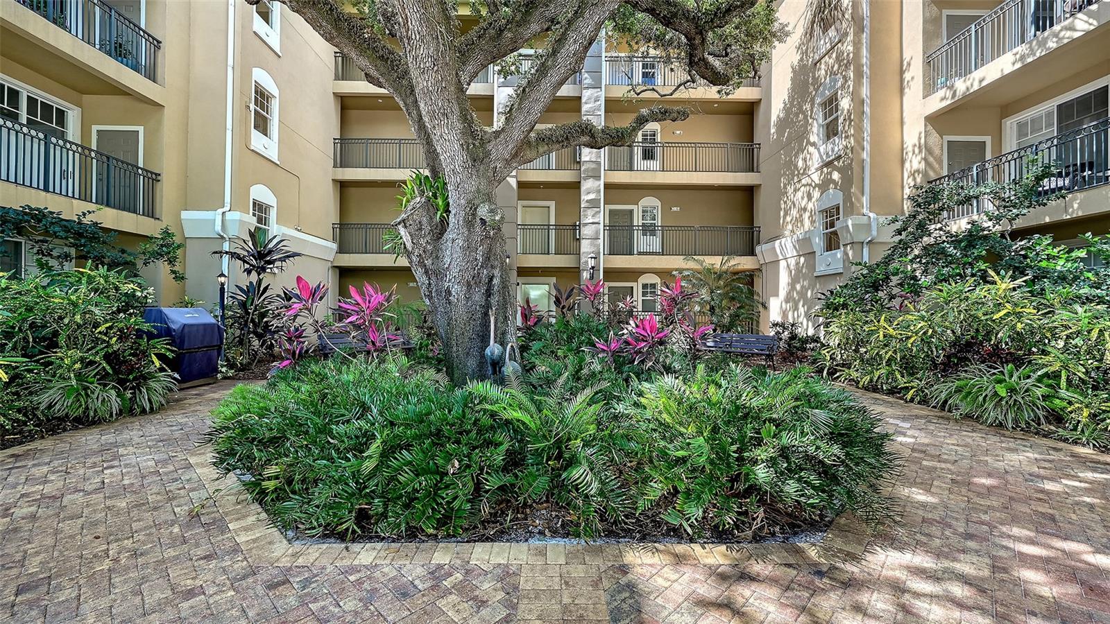 1268 11TH ST #2404, SARASOTA, FL — photo 8