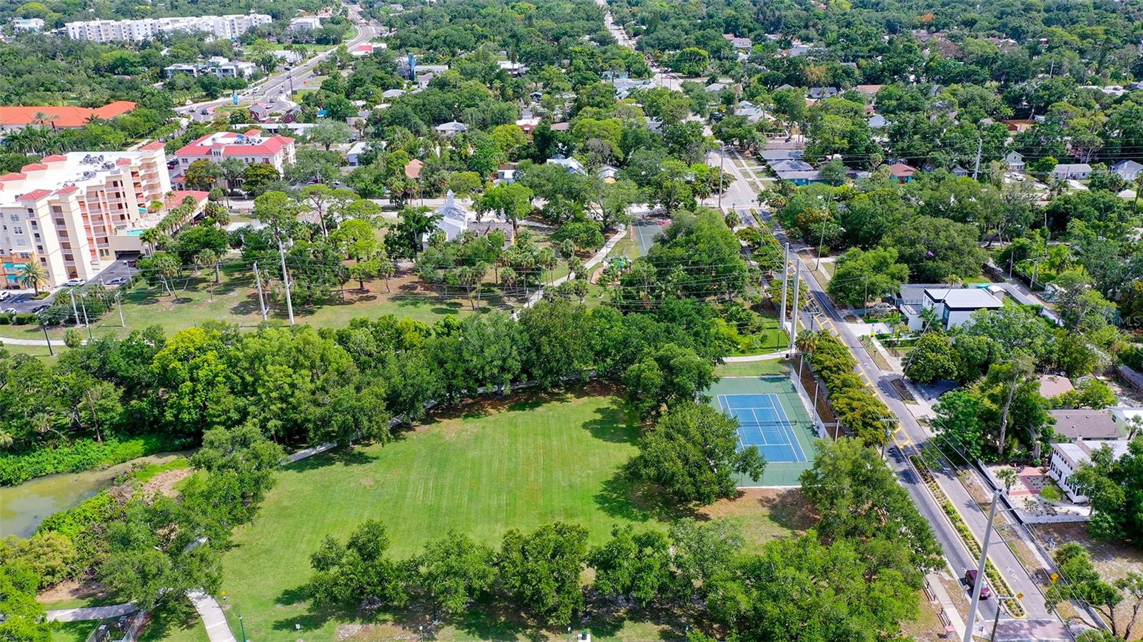 1268 11TH ST #2404, SARASOTA, FL — photo 40