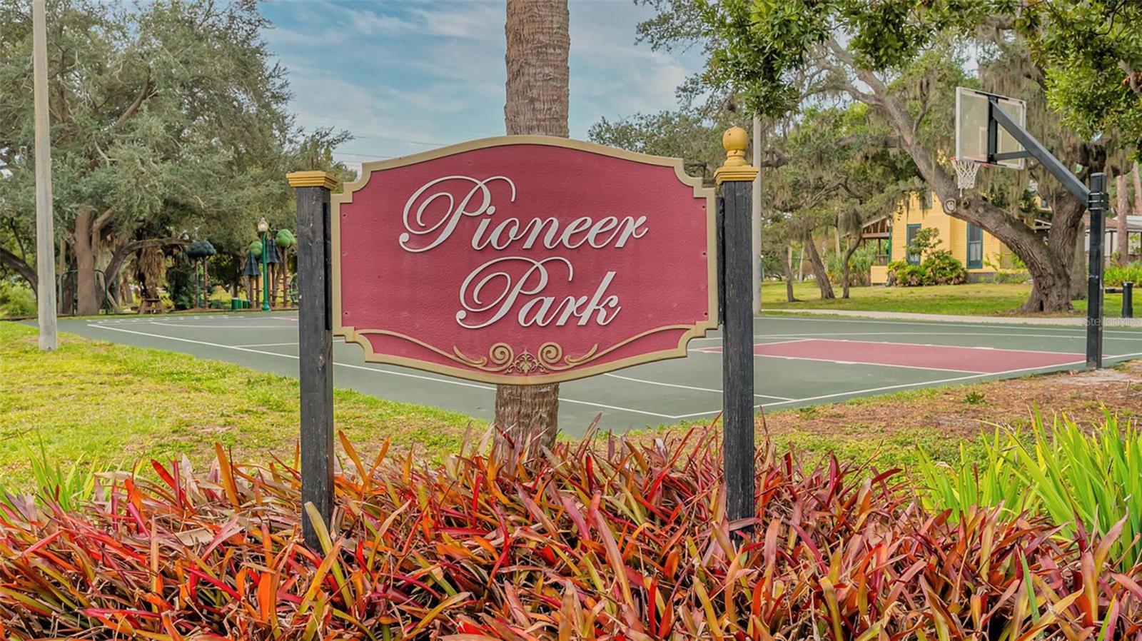 1268 11TH ST #2404, SARASOTA, FL — photo 85