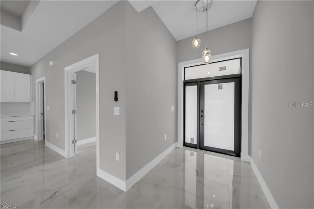 2507 39TH ST SW, LEHIGH ACRES, FL — photo 10