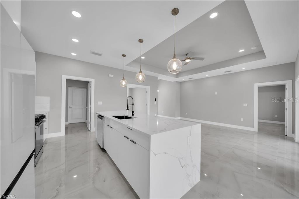 2507 39TH ST SW, LEHIGH ACRES, FL — photo 11