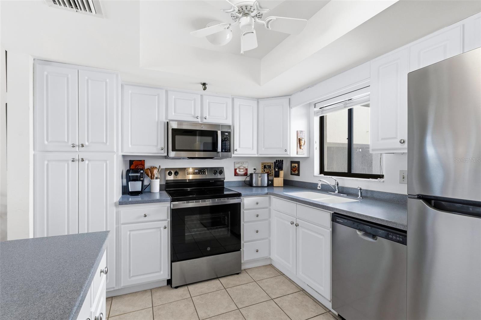 1100 BENJAMIN FRANKLIN DR #305, SARASOTA, FL — photo 45
