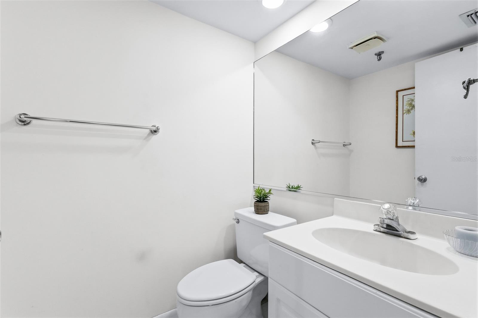 1100 BENJAMIN FRANKLIN DR #305, SARASOTA, FL — photo 54