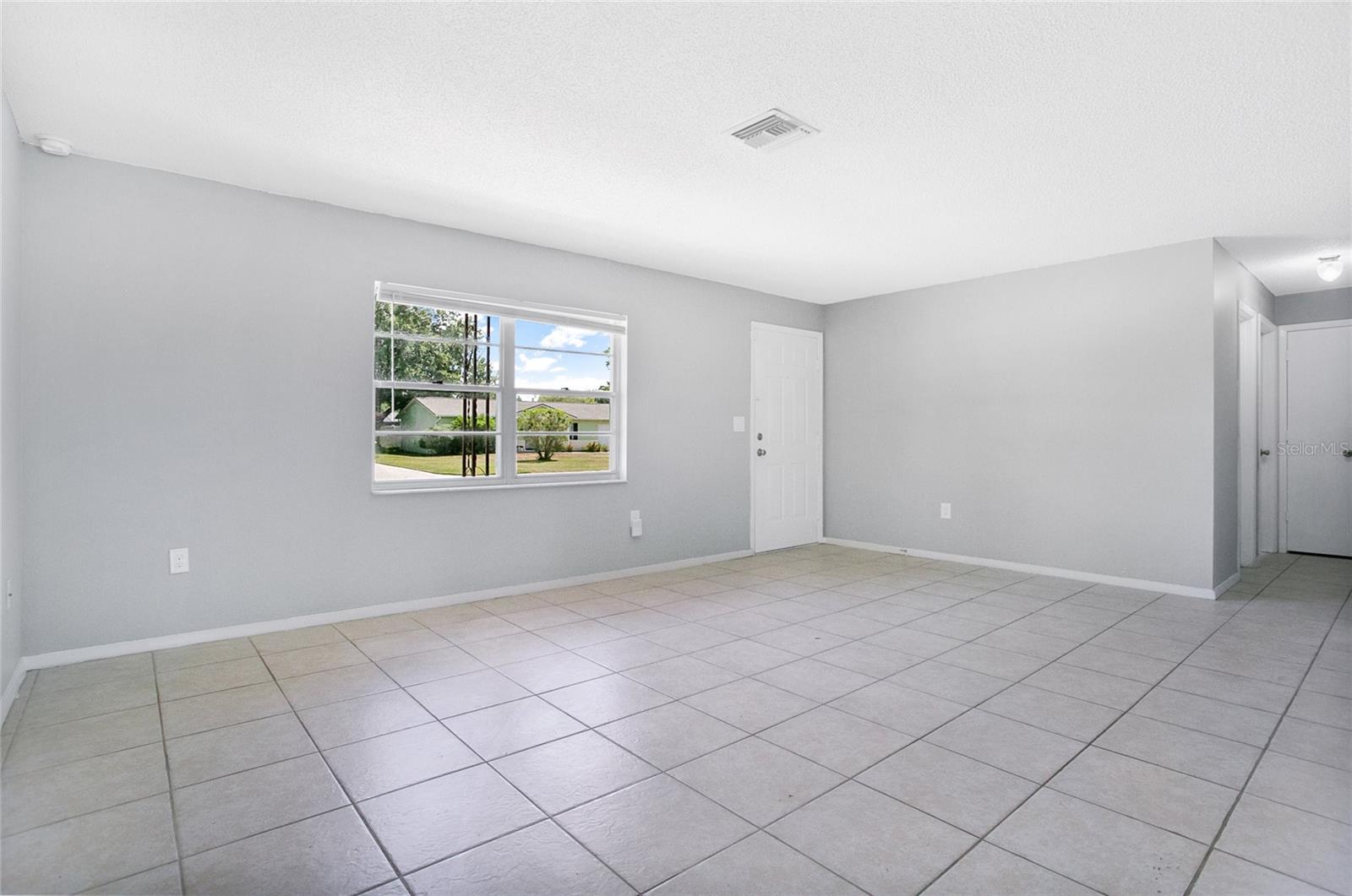 405 LONG DR, POINCIANA, FL — photo 3