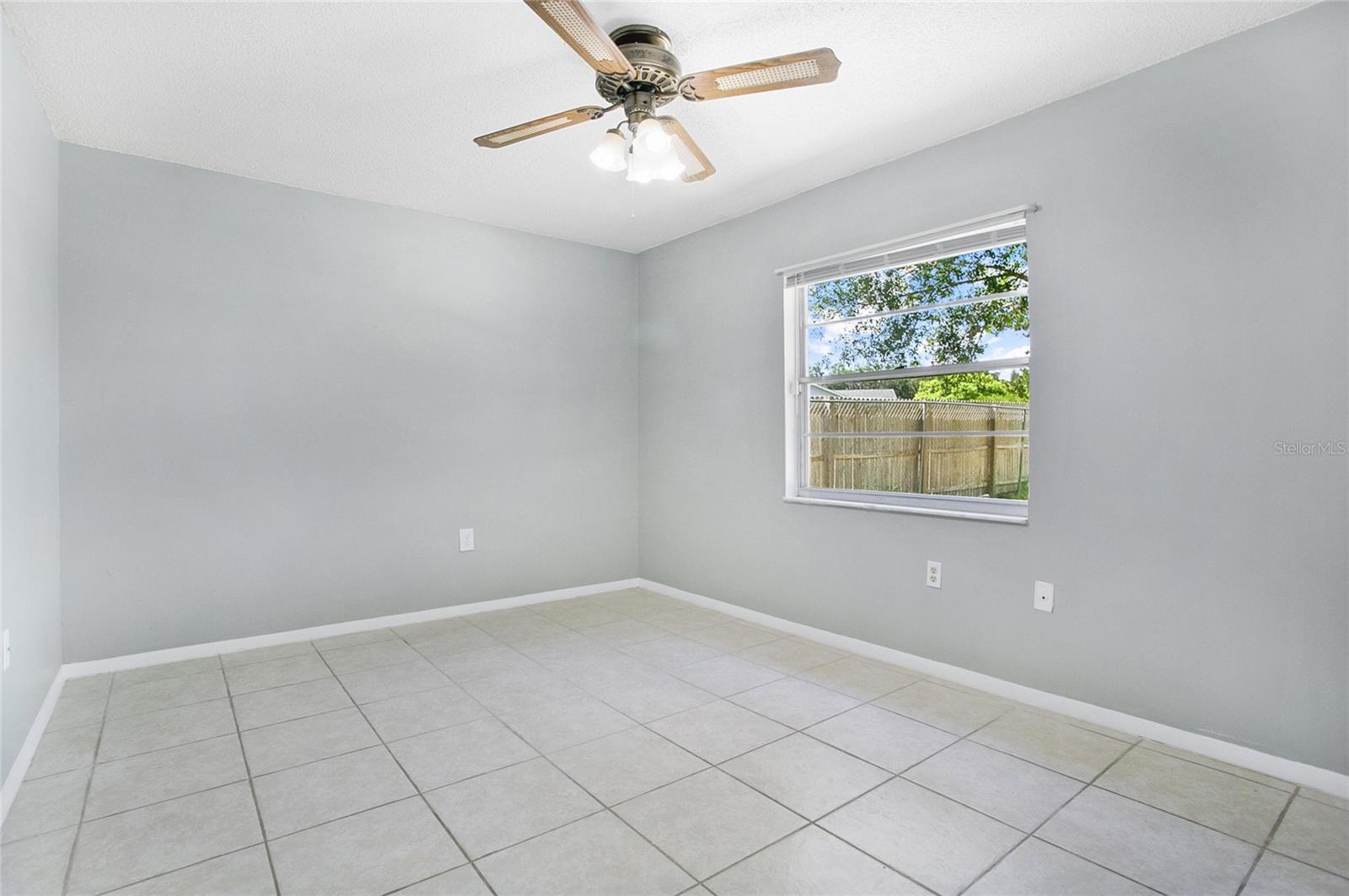 405 LONG DR, POINCIANA, FL — photo 9