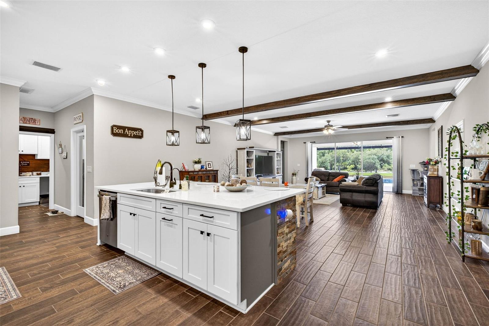 6946 TALAMORE DR, WESLEY CHAPEL, FL — photo 9