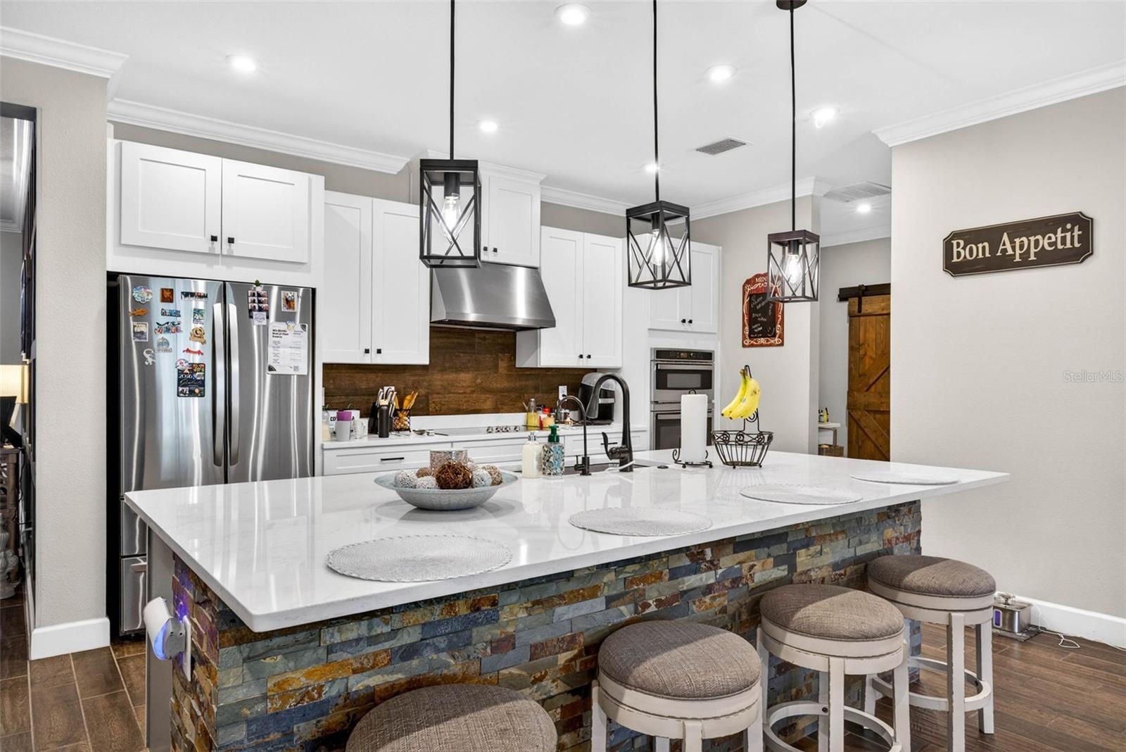 6946 TALAMORE DR, WESLEY CHAPEL, FL — photo 10