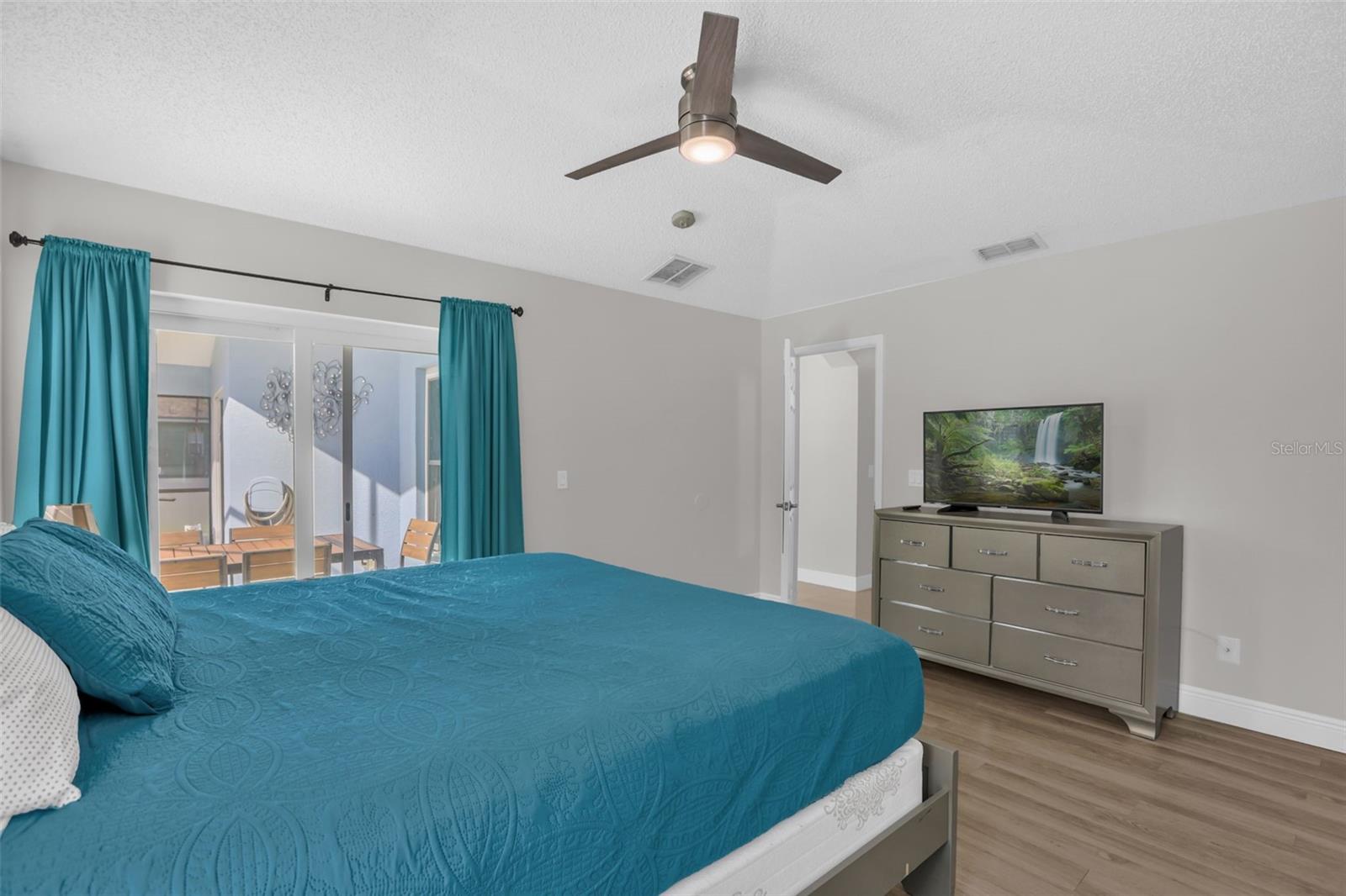 156 BAREFOOT BEACH WAY, KISSIMMEE, FL — photo 16