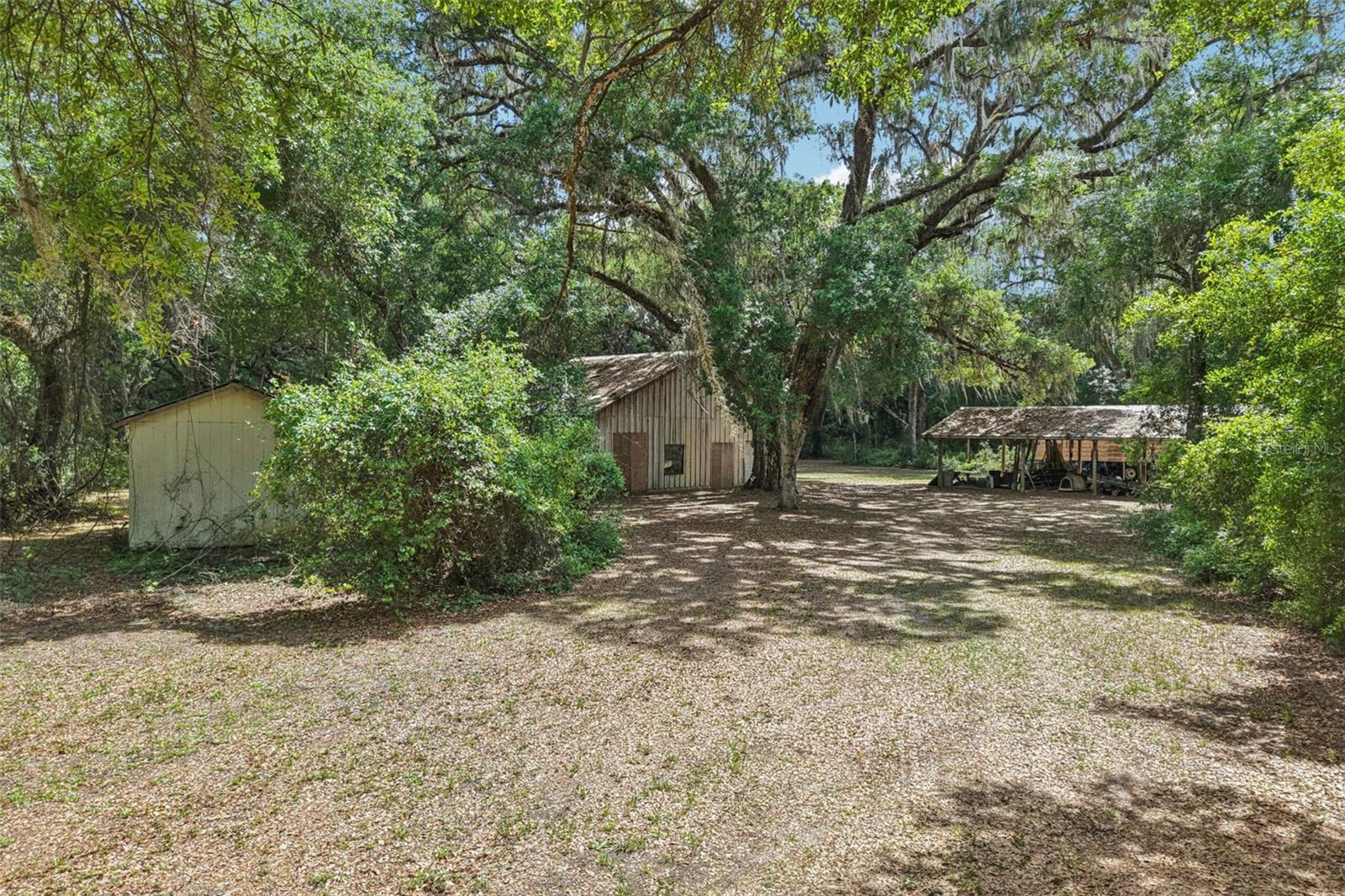 2685 CR 564, BUSHNELL, FL — photo 59