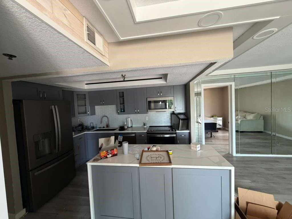 7432 SUNSHINE SKYWAY LN S #206, ST PETERSBURG, FL — photo 4