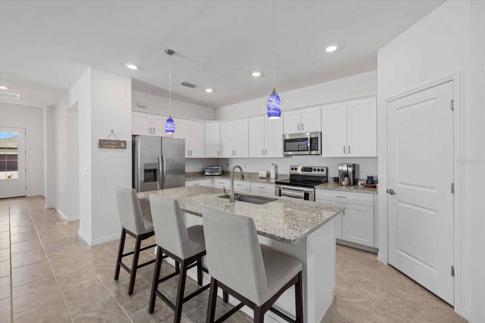 2081 GARDENIA AVE, PORT CHARLOTTE, FL — photo 2