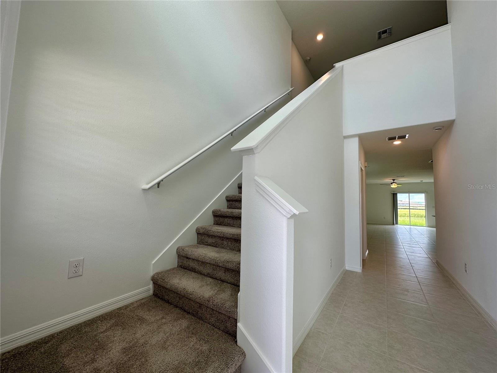 11131 RADIANT SHORE LOOP, SAN ANTONIO, FL — photo 3