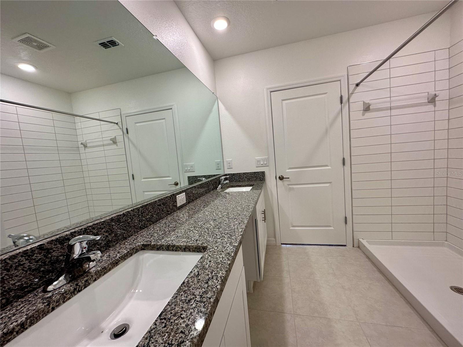 11131 RADIANT SHORE LOOP, SAN ANTONIO, FL — photo 30