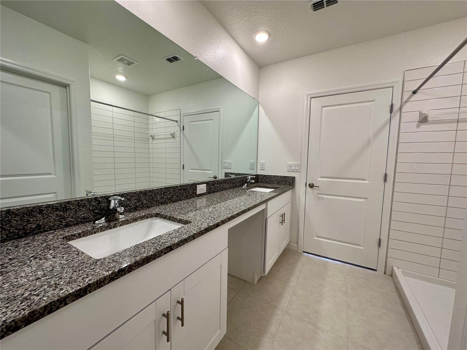 11131 RADIANT SHORE LOOP, SAN ANTONIO, FL — photo 31