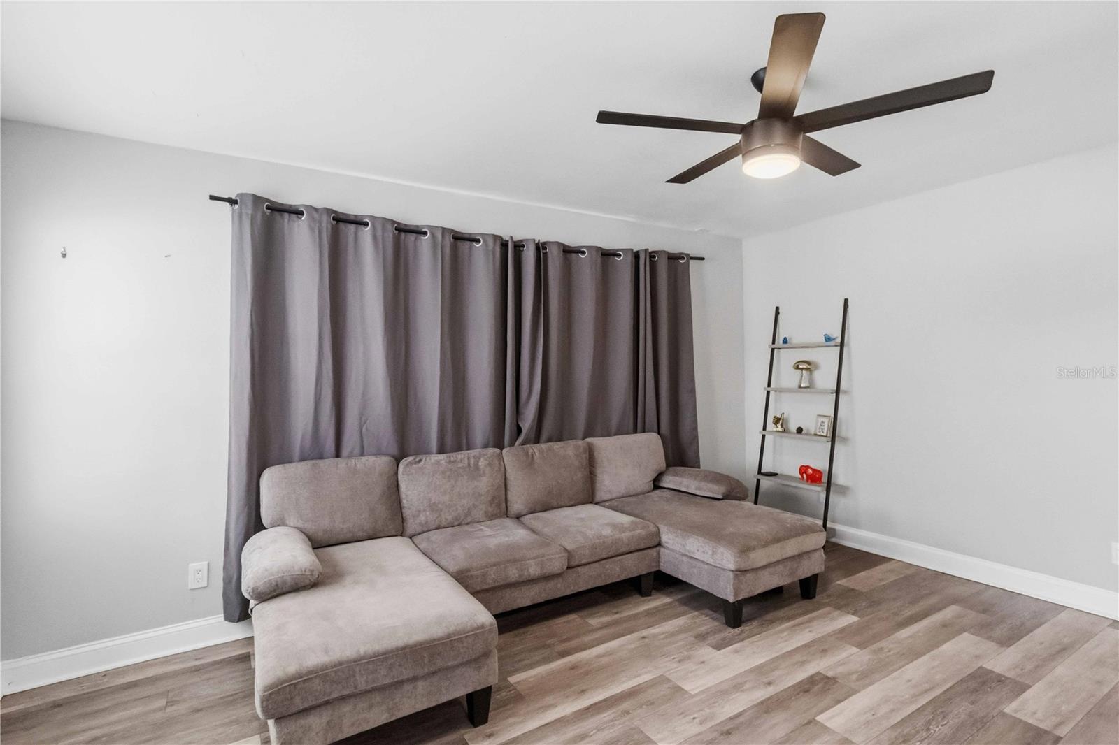 7012 40TH AVE N, ST PETERSBURG, FL — photo 9