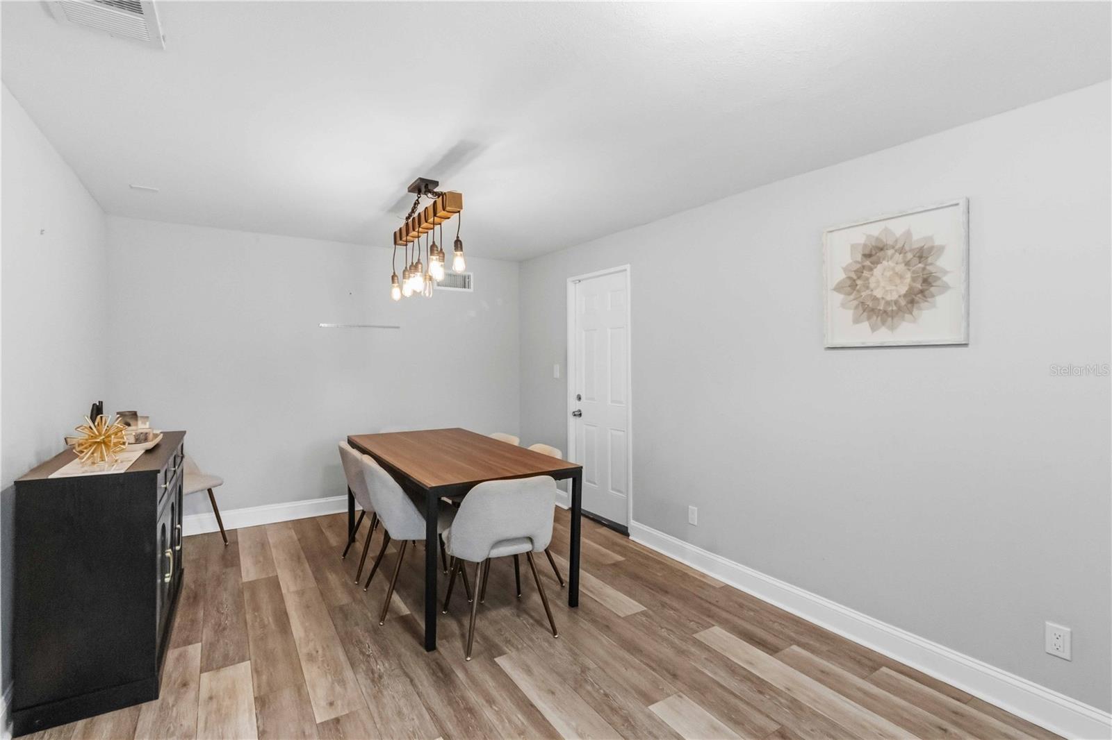 7012 40TH AVE N, ST PETERSBURG, FL — photo 11