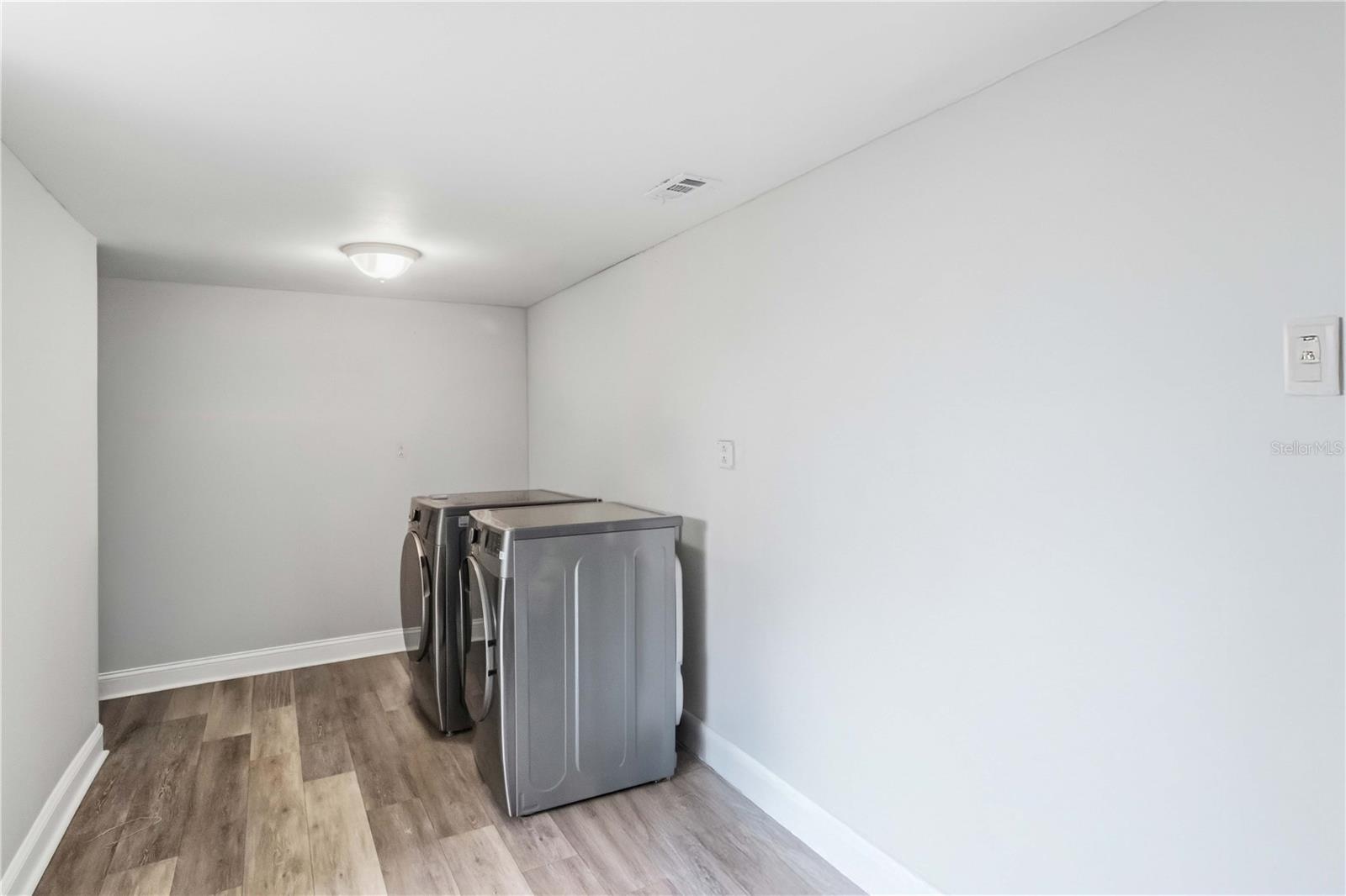 7012 40TH AVE N, ST PETERSBURG, FL — photo 14