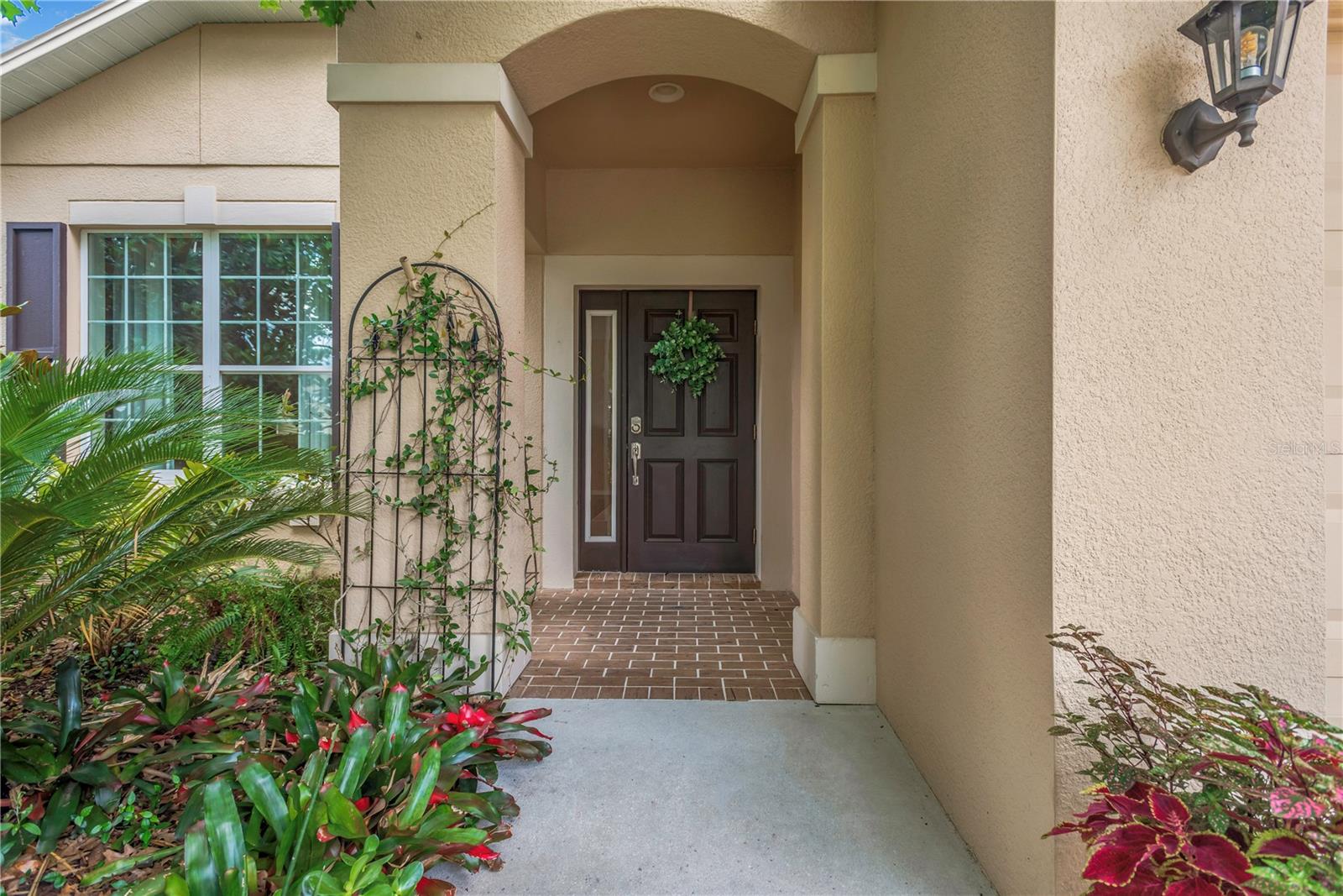 10859 BREAKING ROCKS DR, TAMPA, FL — photo 2