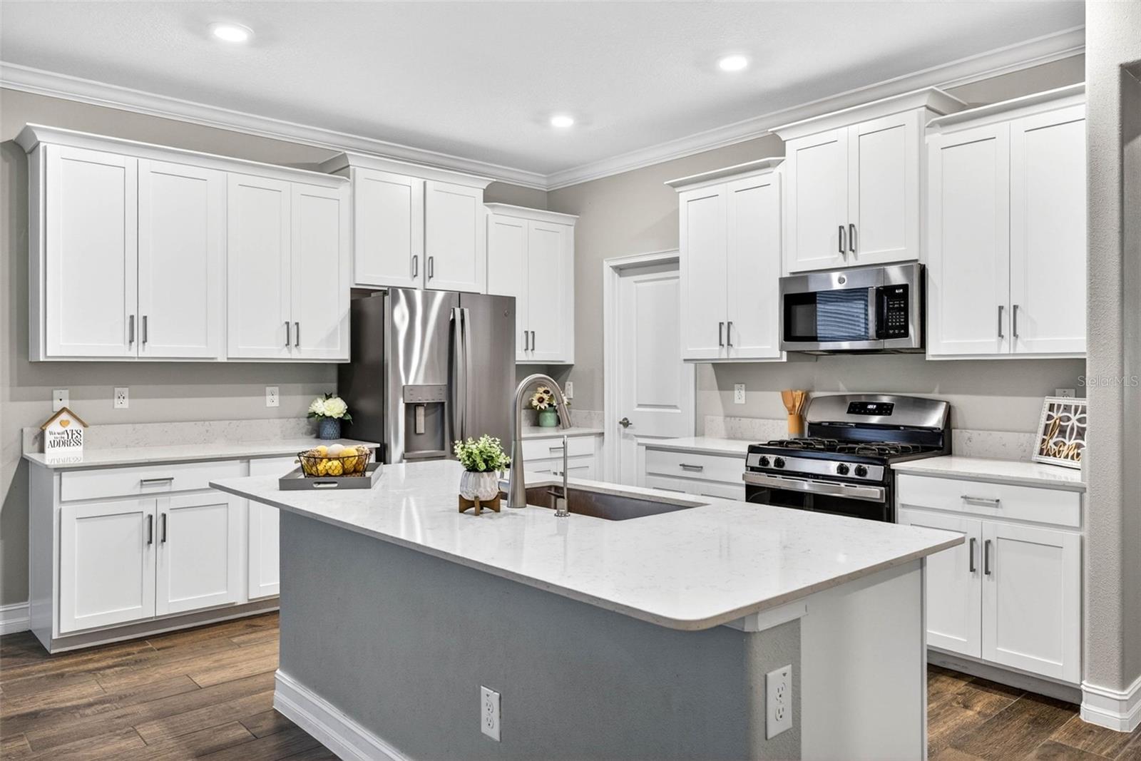 19462 FOREST GARDEN CT, BROOKSVILLE, FL — photo 11