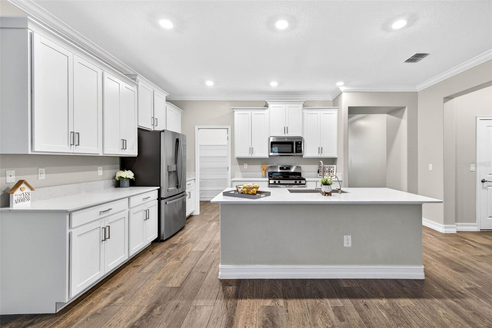 19462 FOREST GARDEN CT, BROOKSVILLE, FL — photo 12