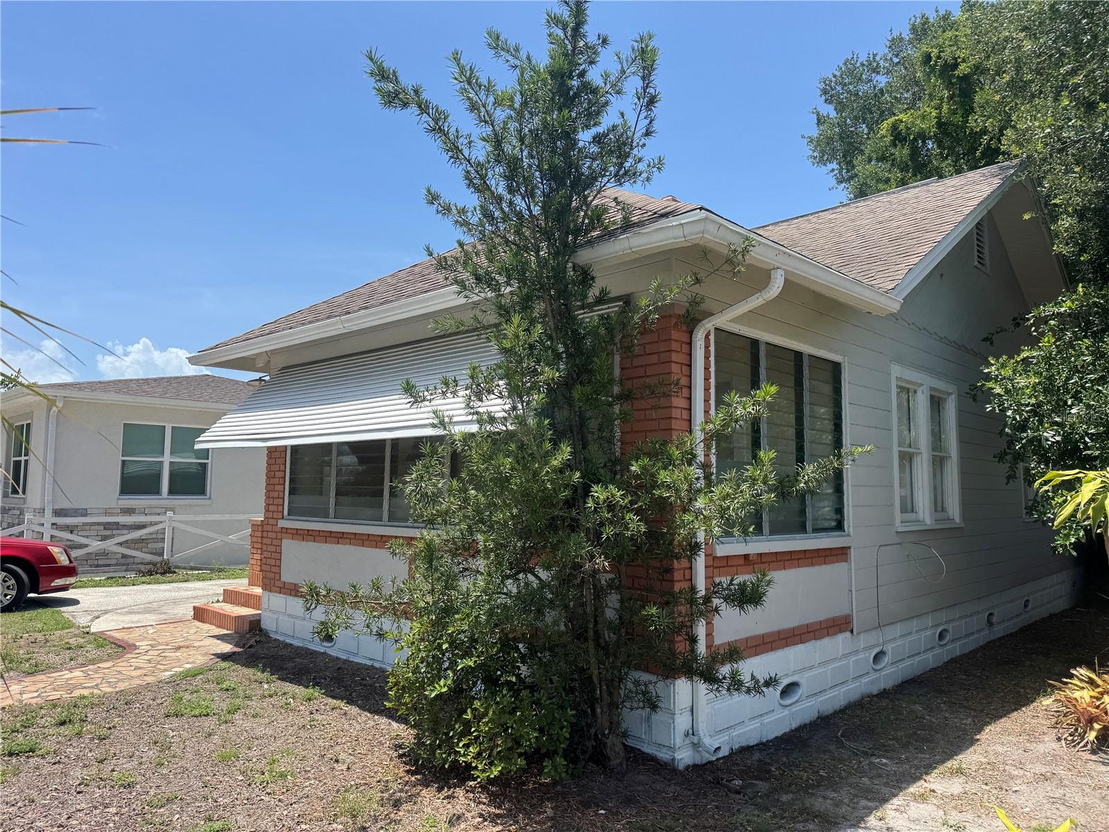 2521 4TH ST S, ST PETERSBURG, FL — photo 37