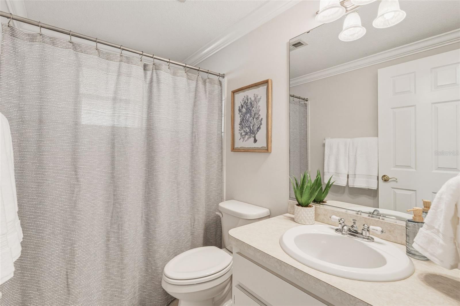 1411 STRADA D ARGENTO, VENICE, FL — photo 29