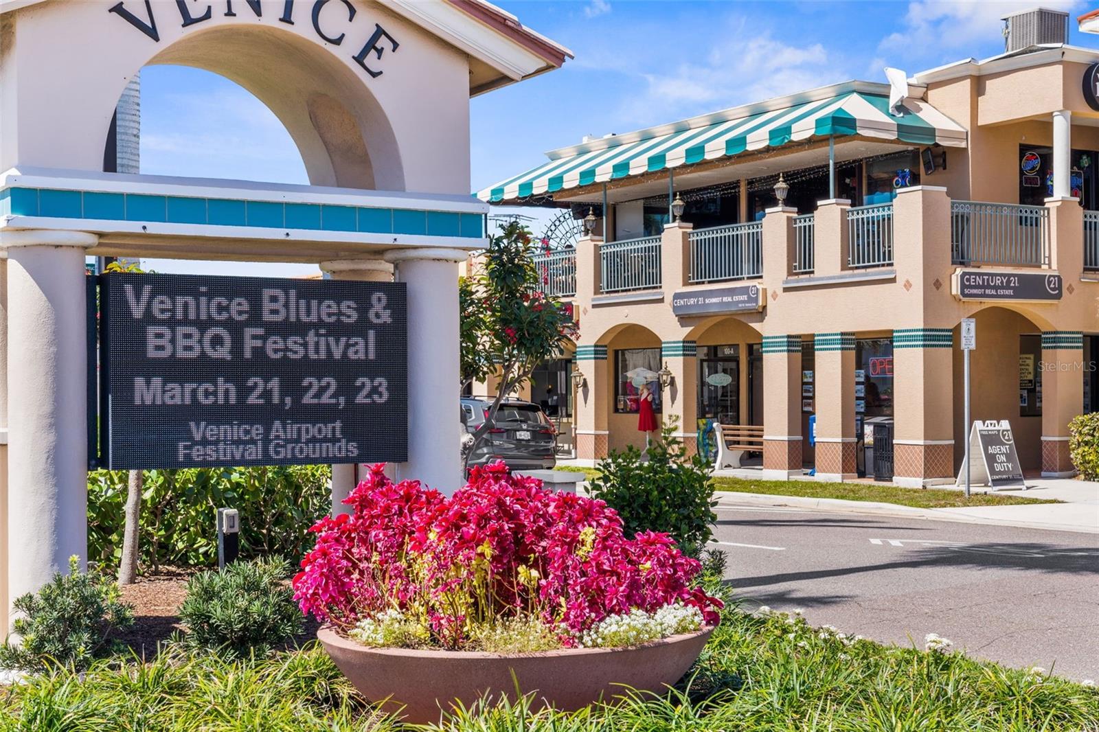 1411 STRADA D ARGENTO, VENICE, FL — photo 42