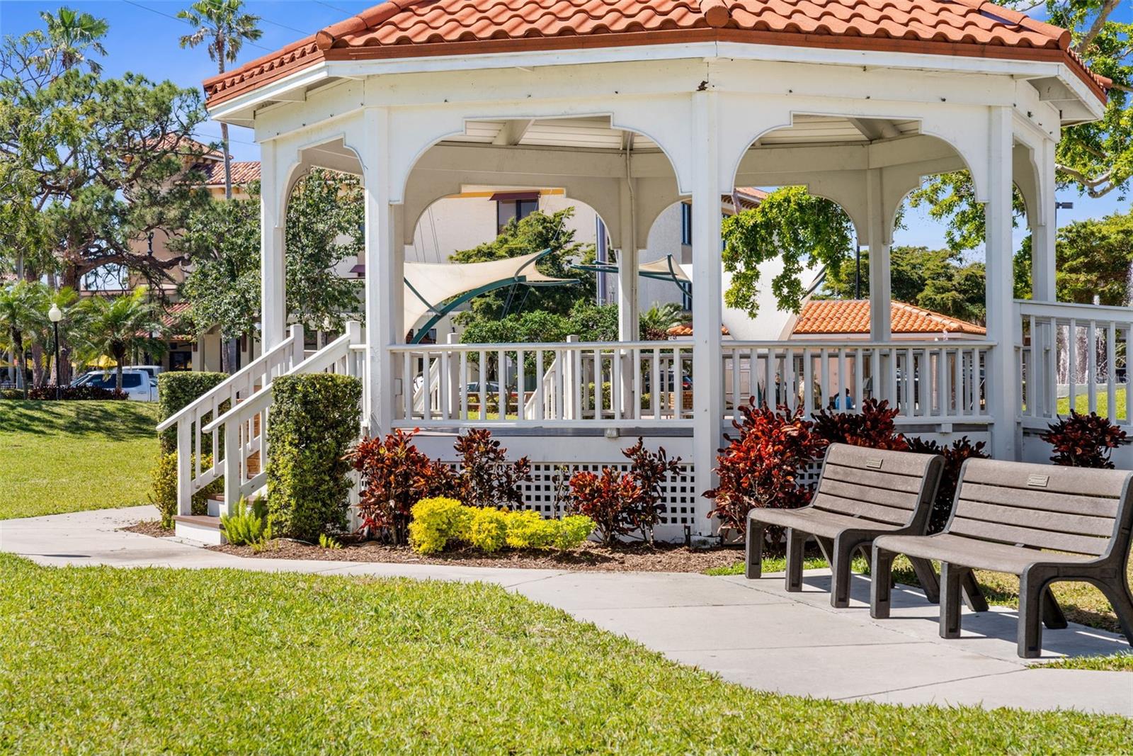 1411 STRADA D ARGENTO, VENICE, FL — photo 46