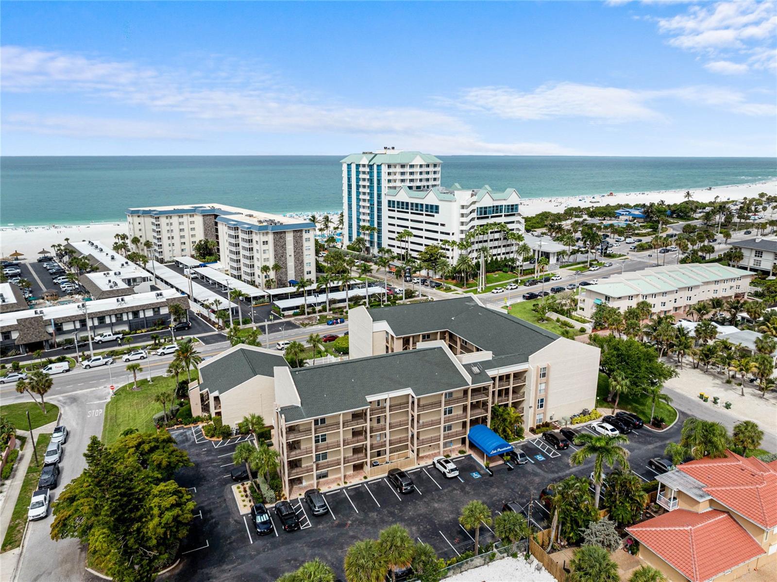 845 BENJAMIN FRANKLIN DR #402, SARASOTA, FL