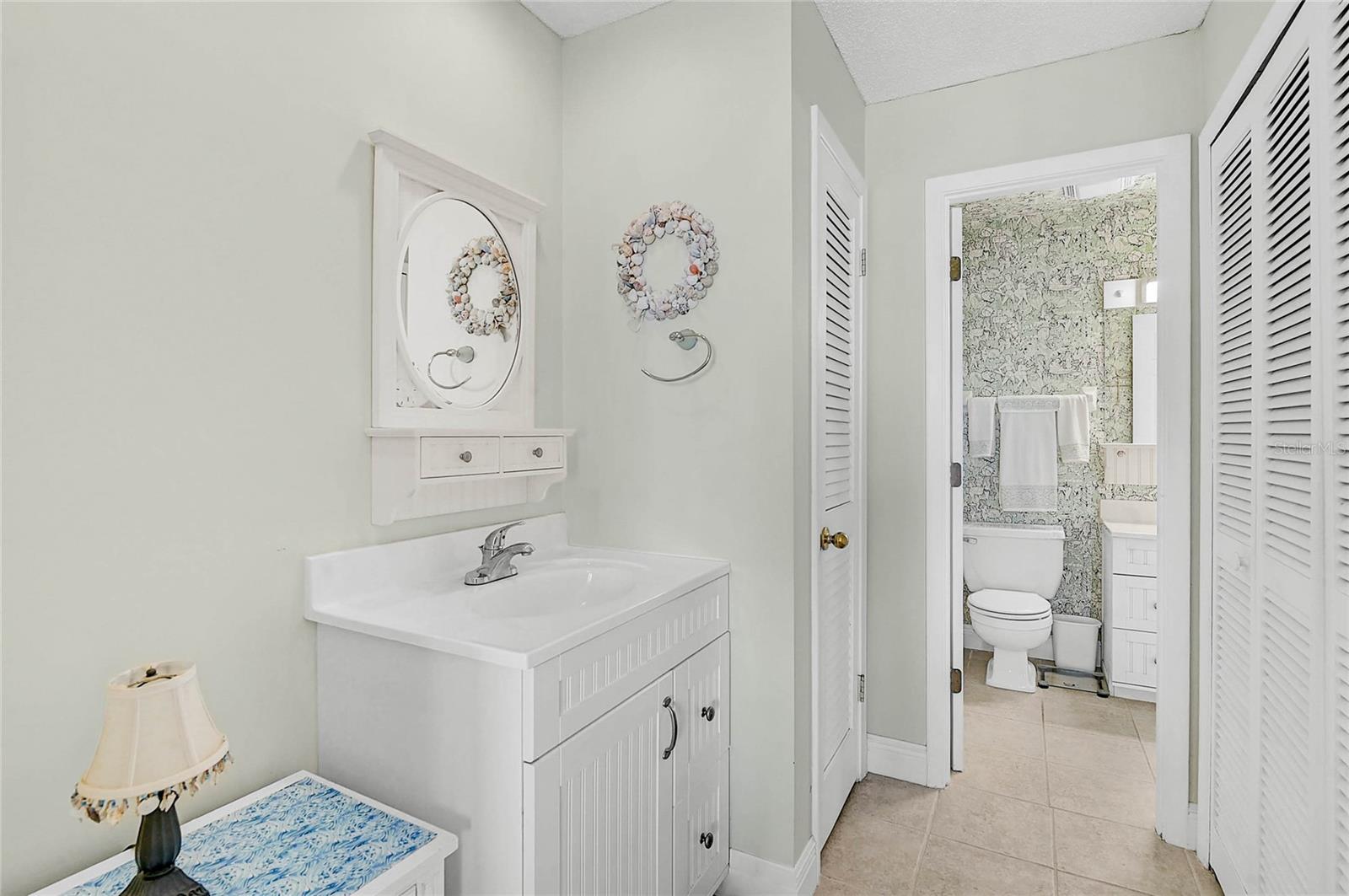 845 BENJAMIN FRANKLIN DR #402, SARASOTA, FL — photo 13
