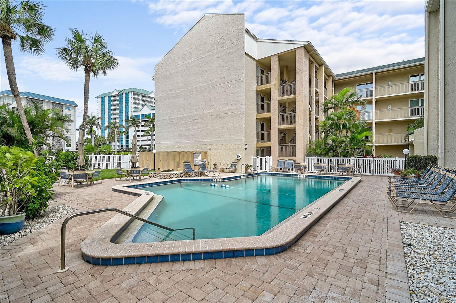 845 BENJAMIN FRANKLIN DR #402, SARASOTA, FL — photo 20