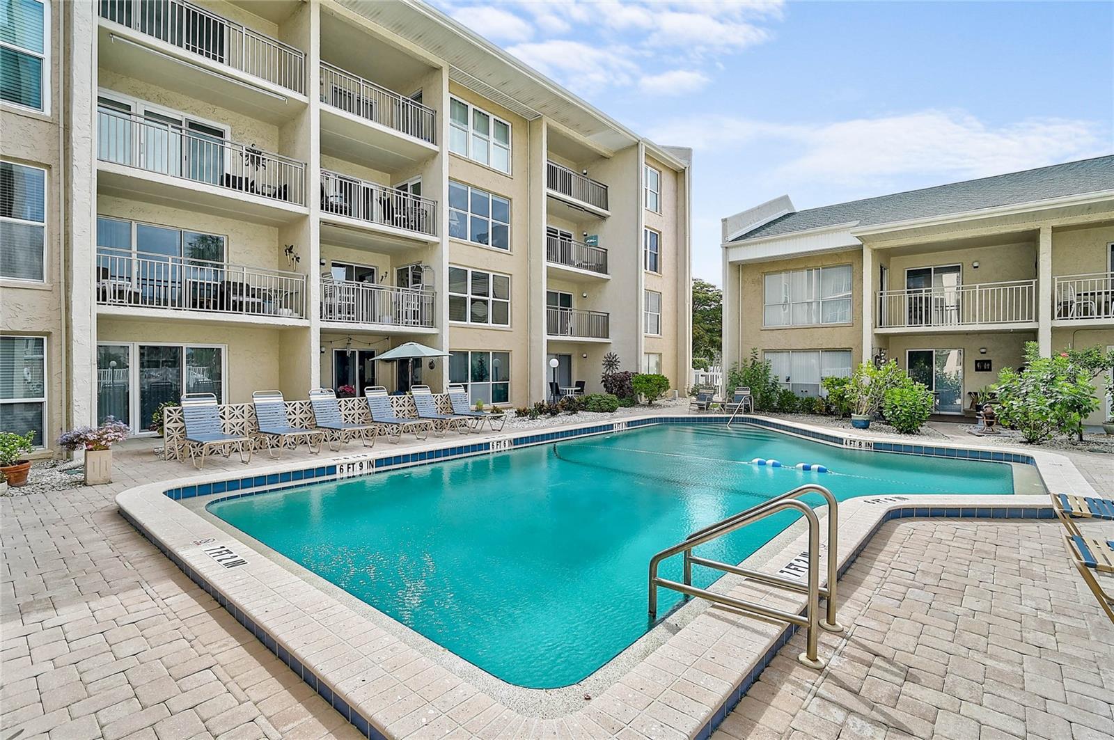 845 BENJAMIN FRANKLIN DR #402, SARASOTA, FL — photo 33