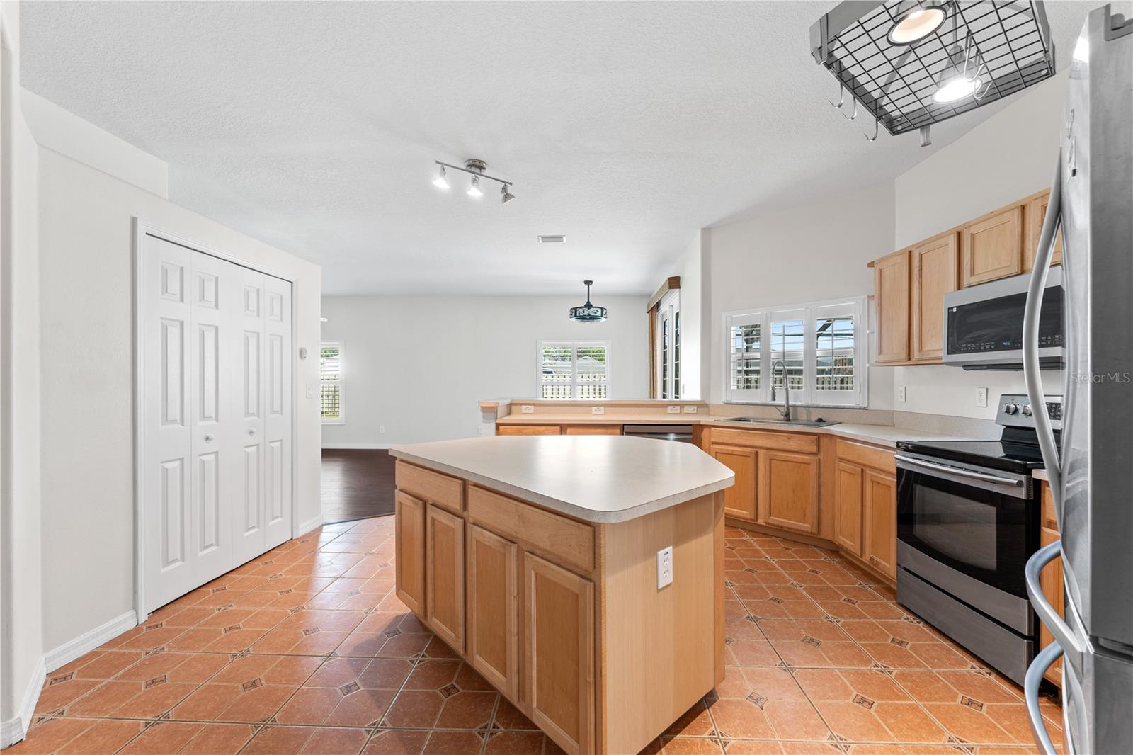 2943 TOULON RD SE, PALM BAY, FL — photo 12
