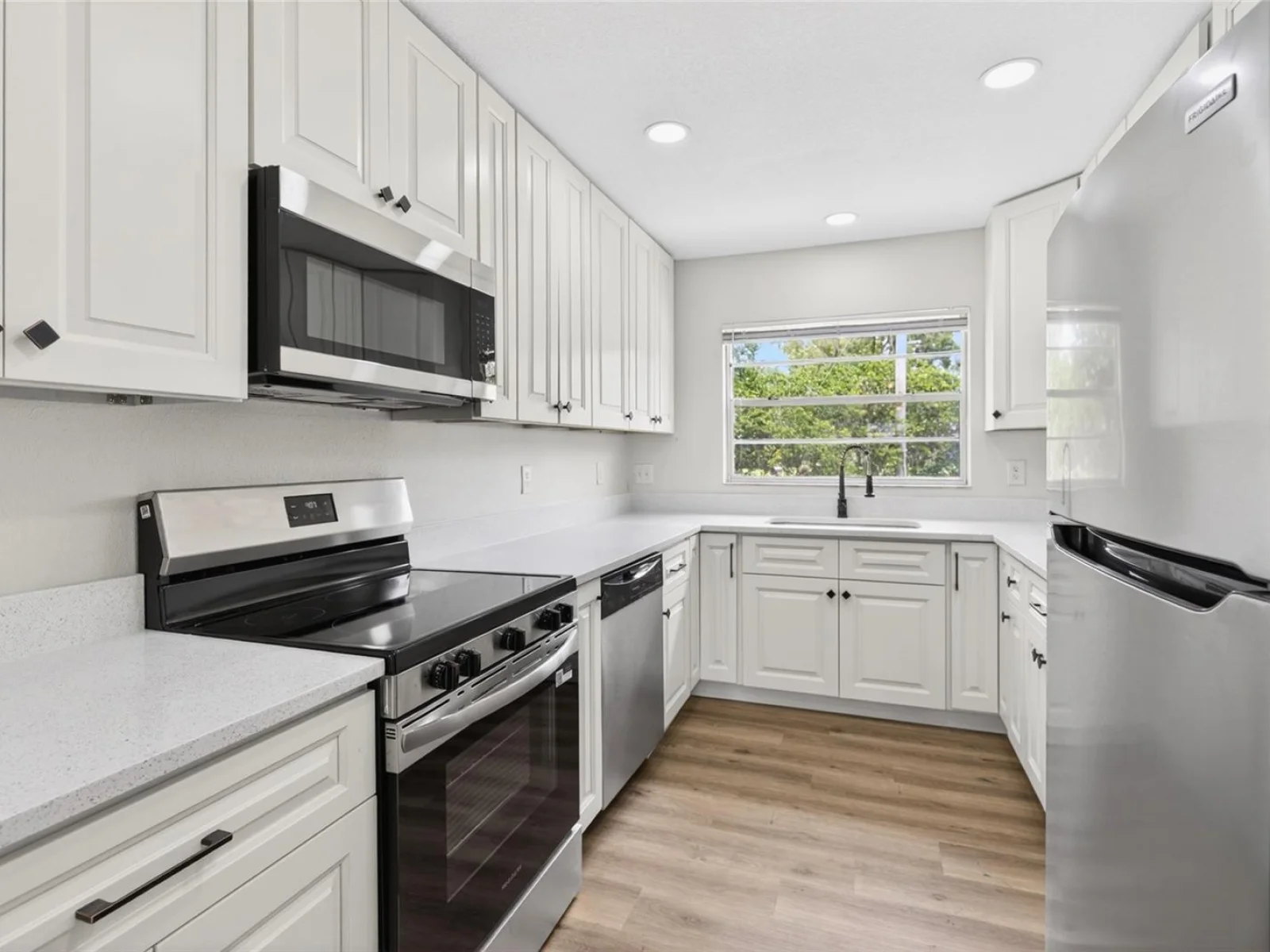 25342 CARNOUSTIE DR, SORRENTO, FL — photo 5