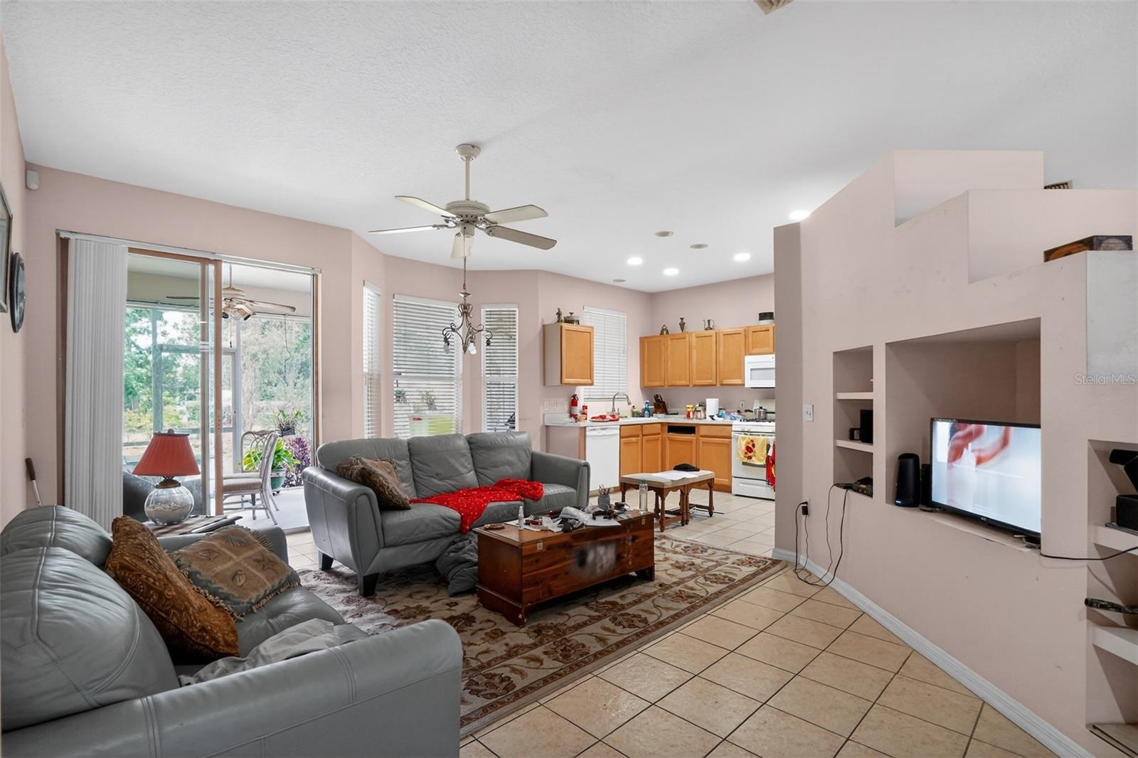 11226 PRIMROSE CIR, BRADENTON, FL — photo 19