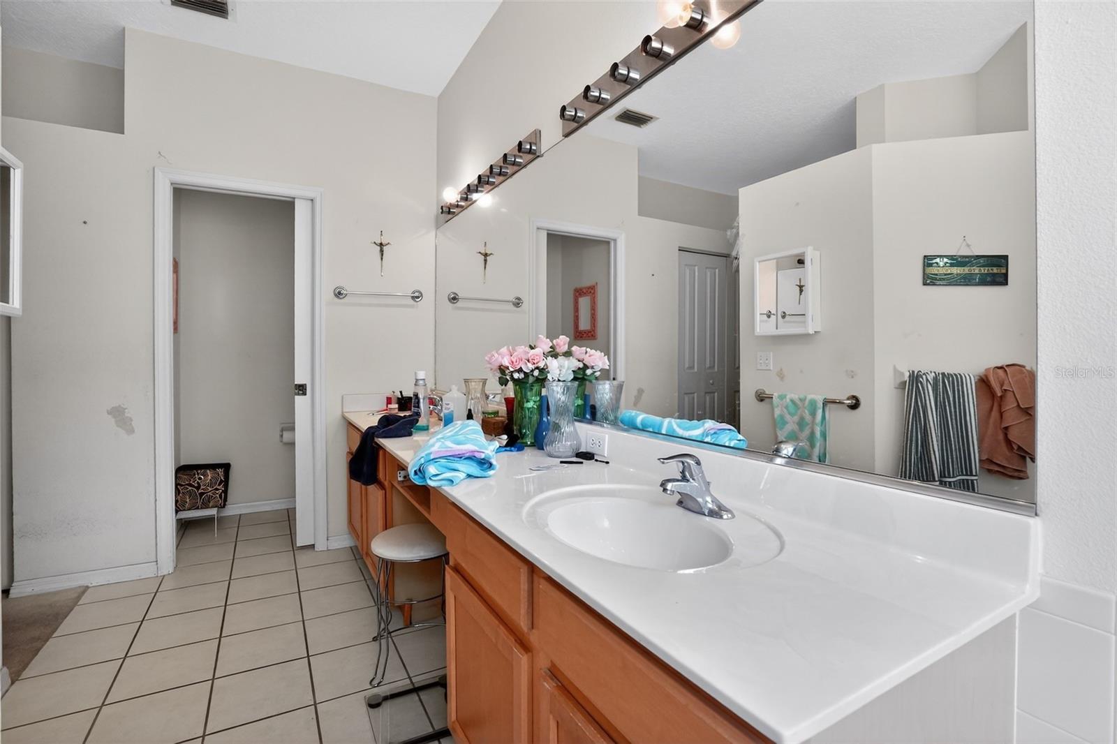 11226 PRIMROSE CIR, BRADENTON, FL — photo 41