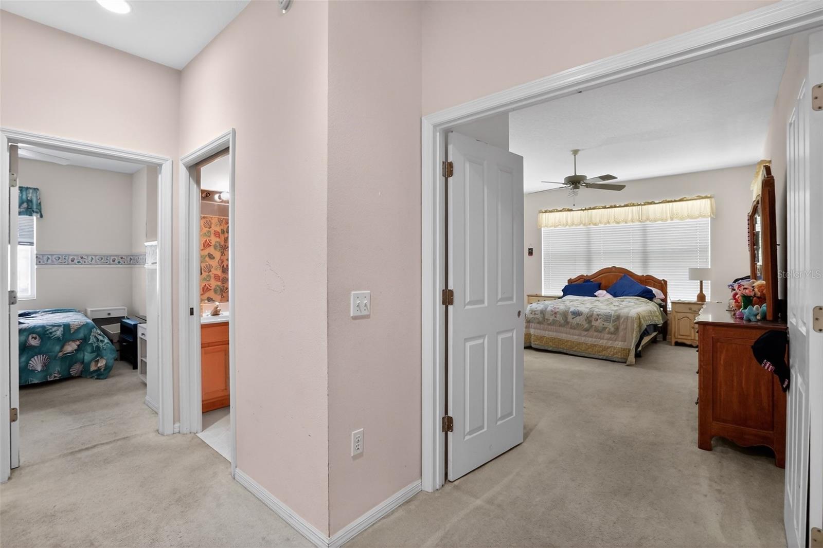 11226 PRIMROSE CIR, BRADENTON, FL — photo 45