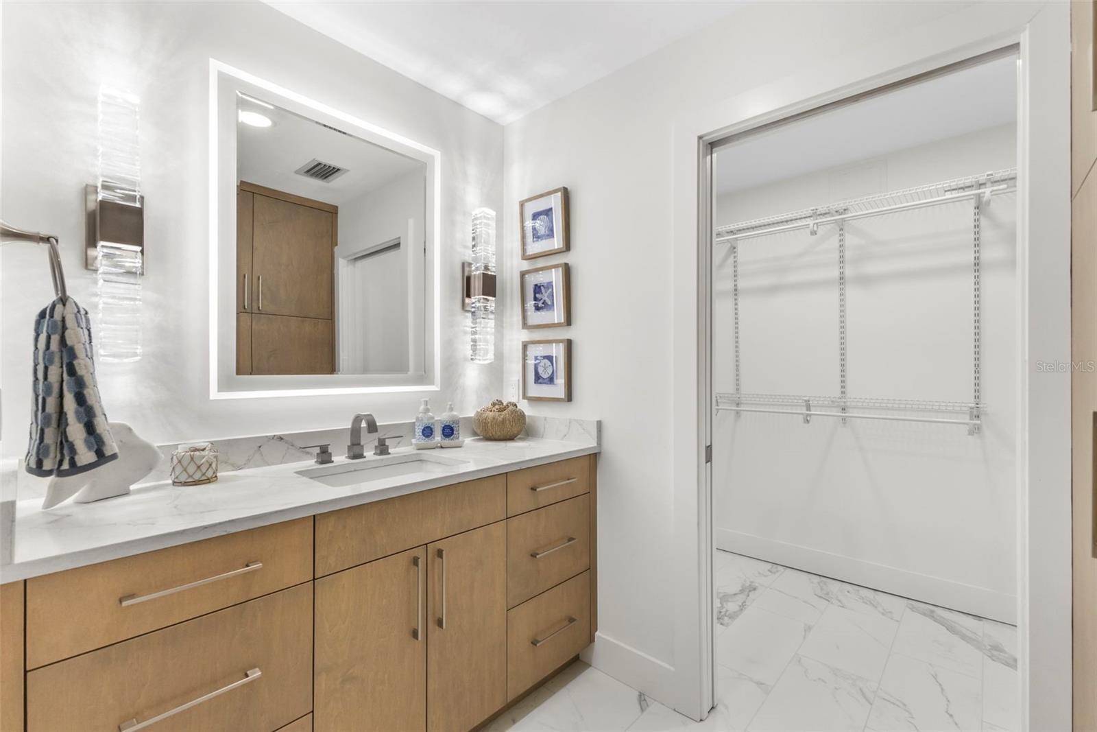 1750 BENJAMIN FRANKLIN DR #1D, SARASOTA, FL — photo 29