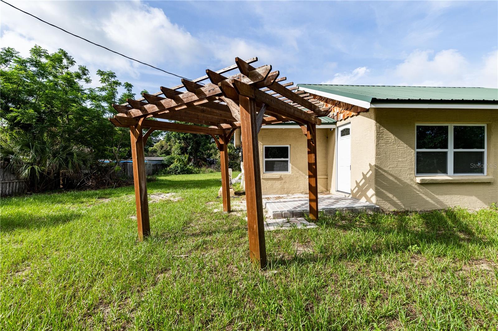 7020 SCOTT AVE, MOUNT DORA, FL — photo 2