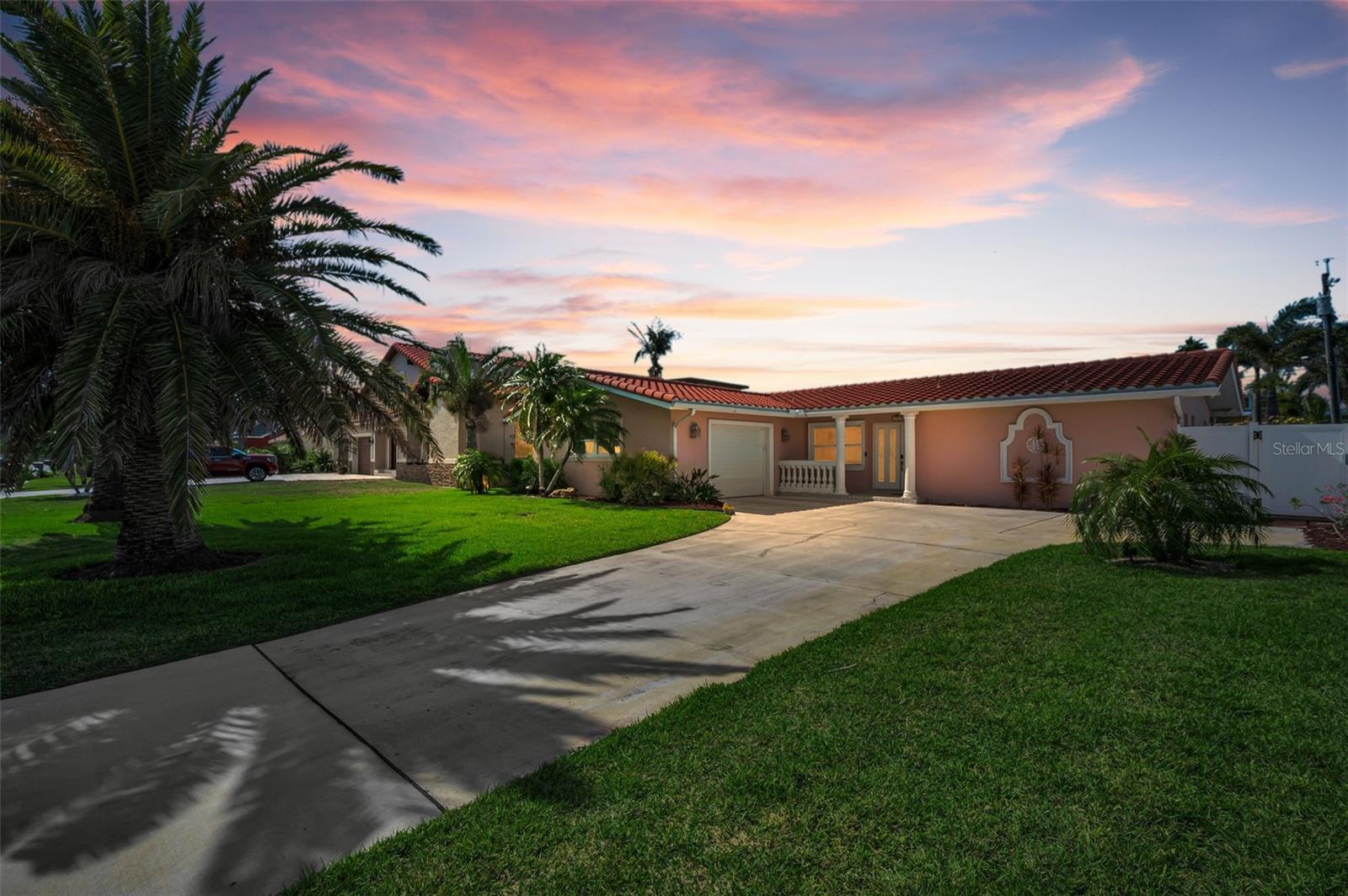 111 17TH ST, BELLEAIR BEACH, FL — photo 4