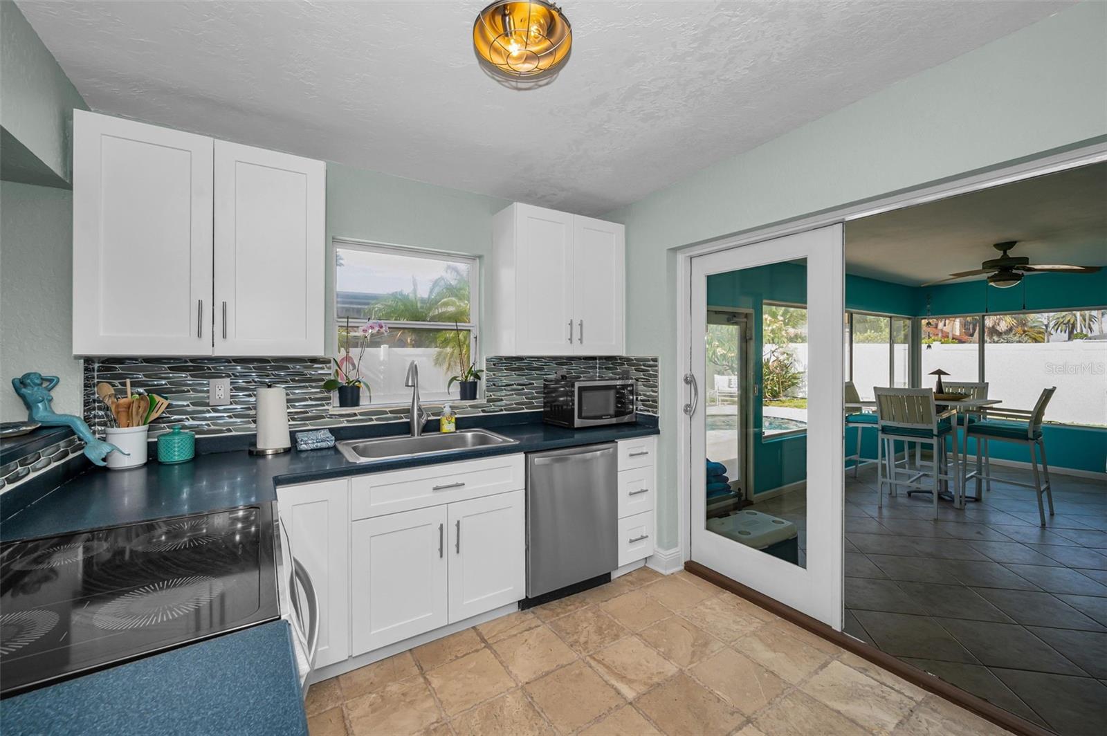 111 17TH ST, BELLEAIR BEACH, FL — photo 37