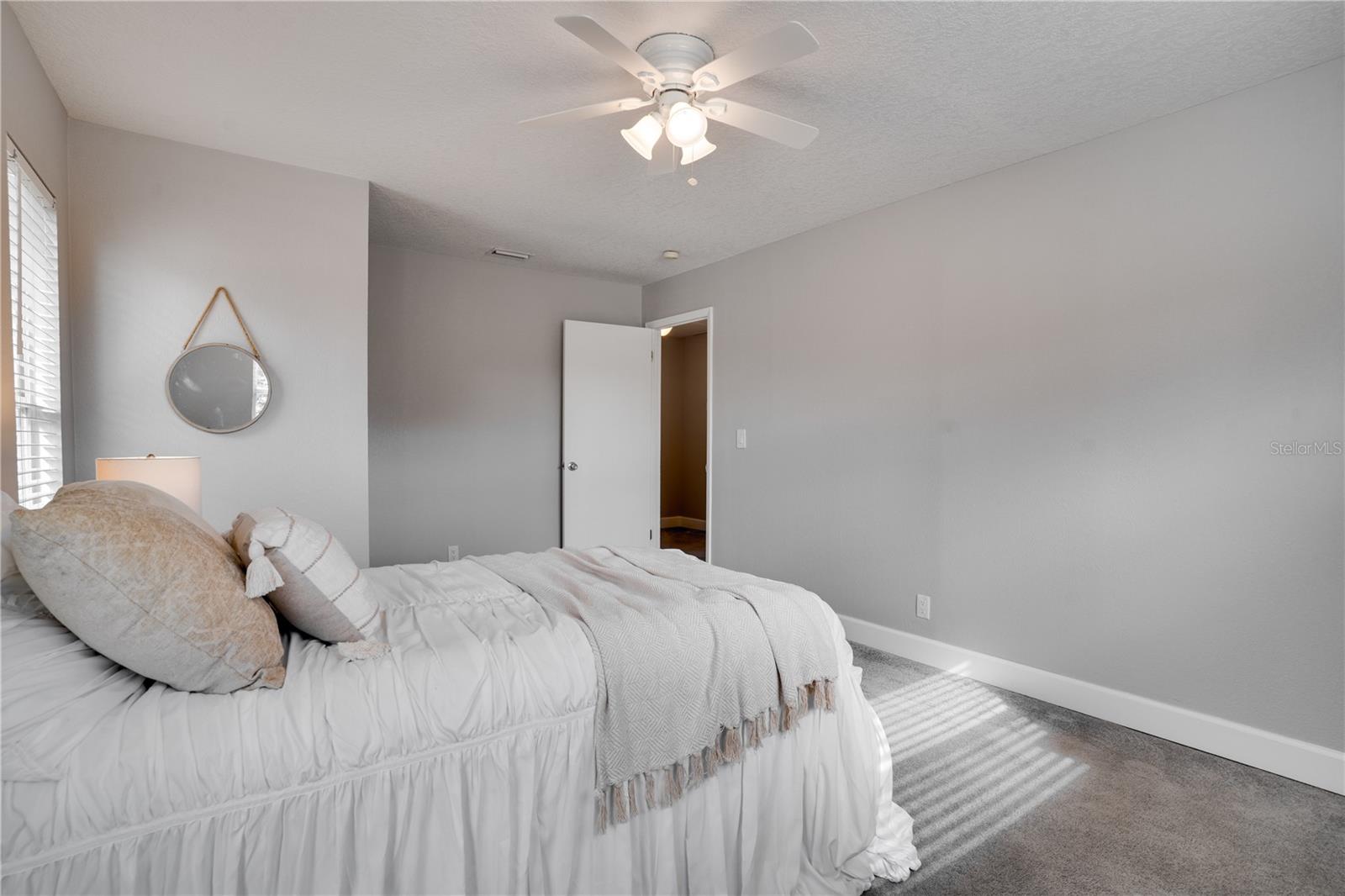 7991 24TH AVE N AVE N, ST PETERSBURG, FL — photo 28